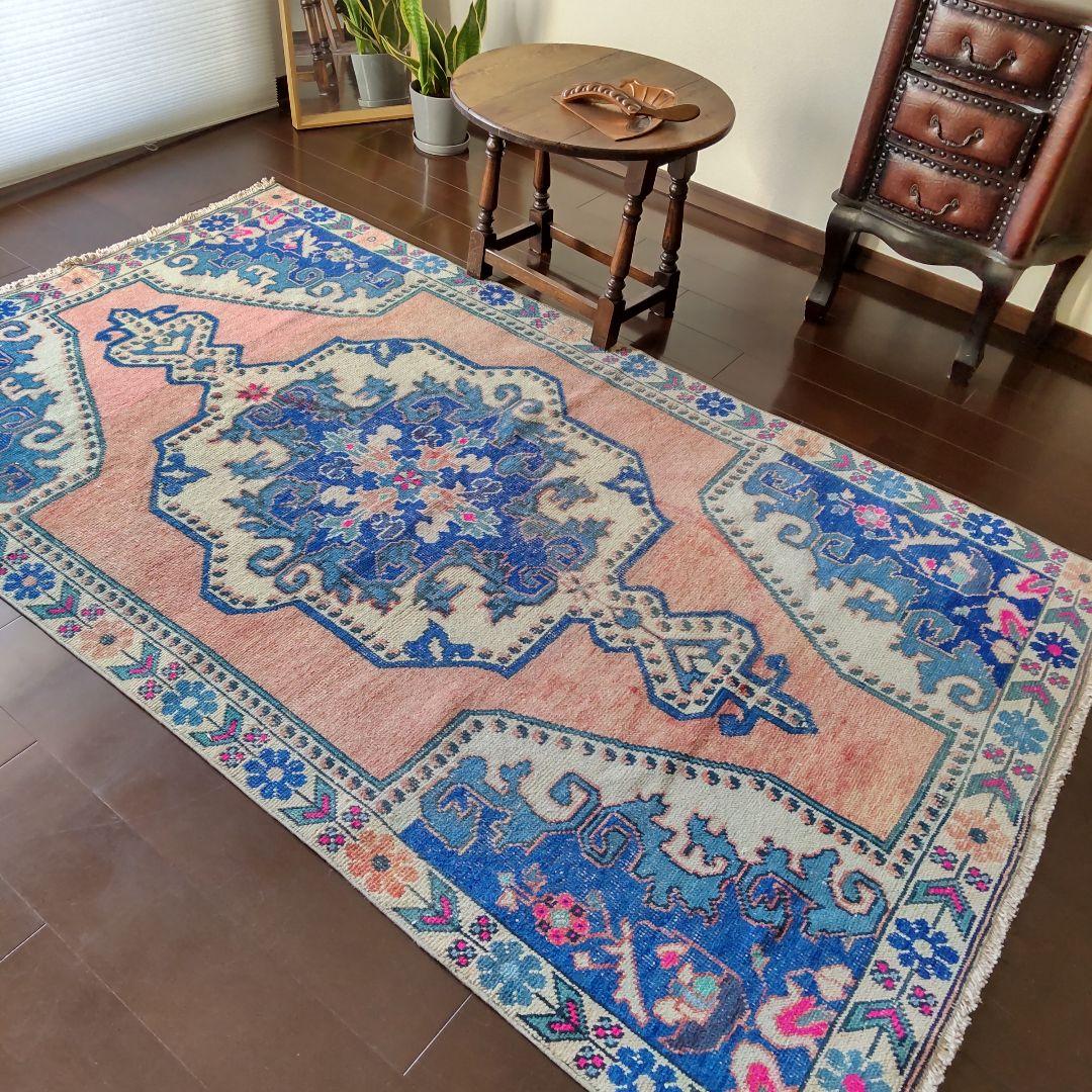 ヴィンテージラグ アヴァノス – Rugtabi