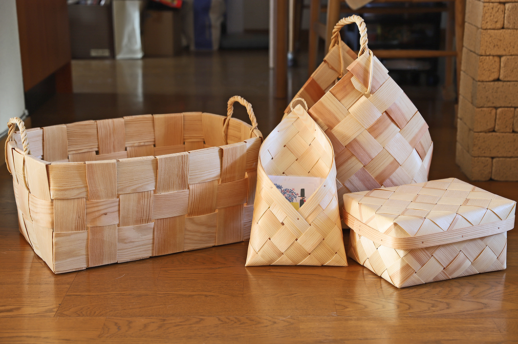 エストニア モミの木たきぎかご｜北欧モダンデザイン広場