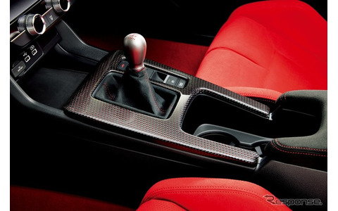 ホンダ シビックタイプR】カーボン製テールゲートスポイラーなど、純正