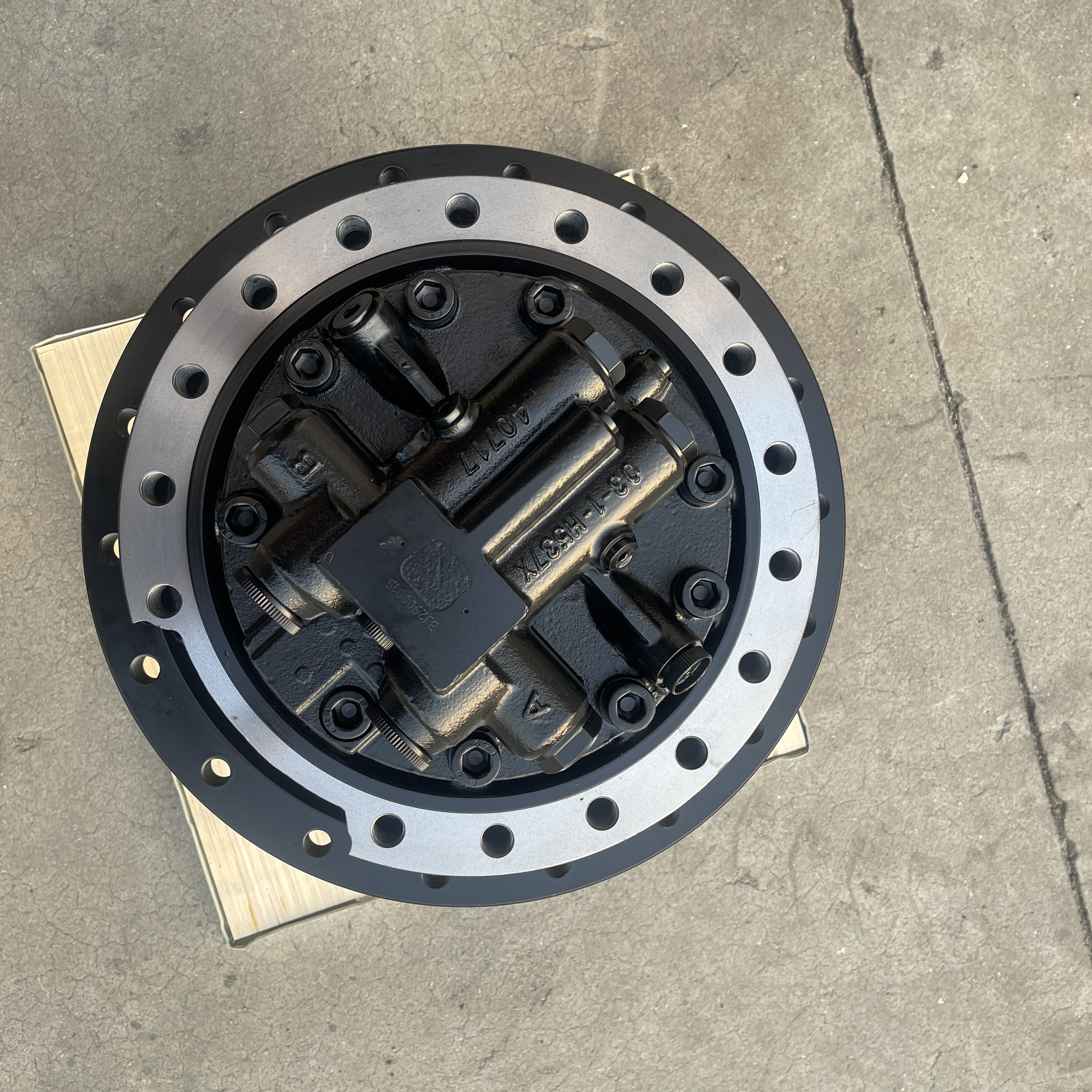 Shop High-Quality Excavator Final Drives & Travel Gearboxes