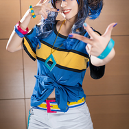 コスプレ】『ウマ娘』ダイタクヘリオスの躍動感あふれるポージングが