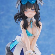 スカート丈が気になりながらも、一生懸命応援！『ブルアカ』より