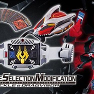 仮面ライダー龍騎」Vバックル、アドベントカード、ドラグバイザーが