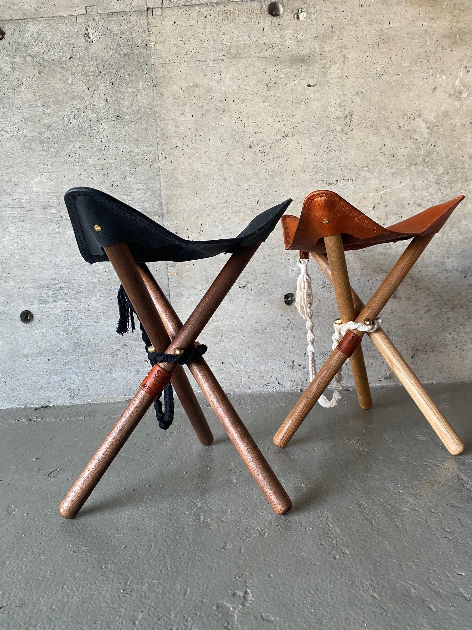 ハンティングチェア 革（ブラック・キャメル）