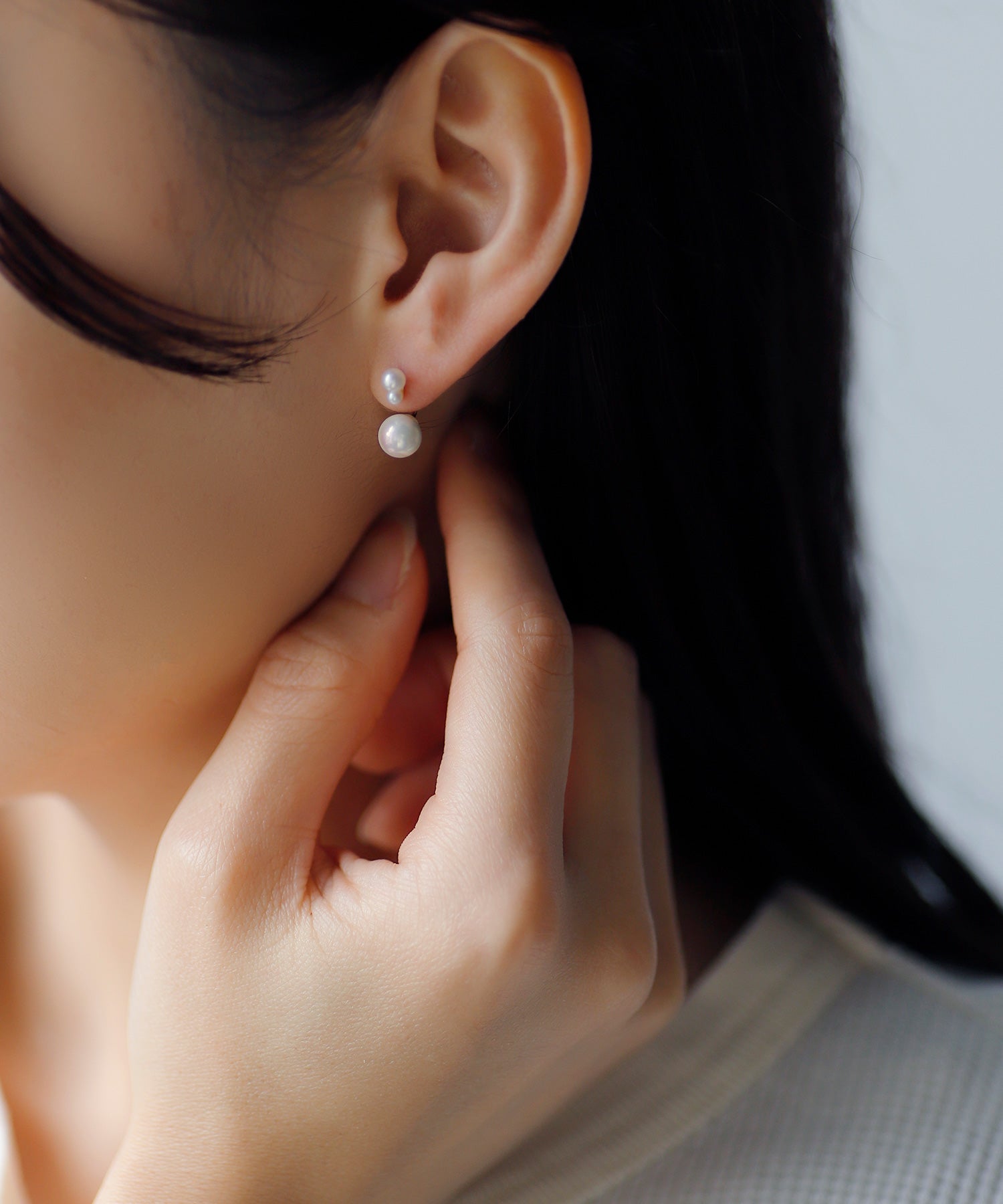 SIENA ROSE】【オンライン限定】Cラインのパールキャッチピアス[2粒