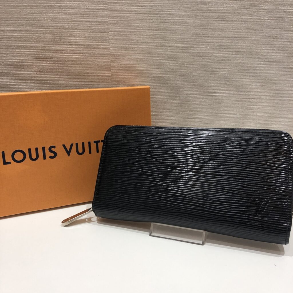 ジッピー・ウォレット LOUIS VUITTON エピ ジッピーウォレット