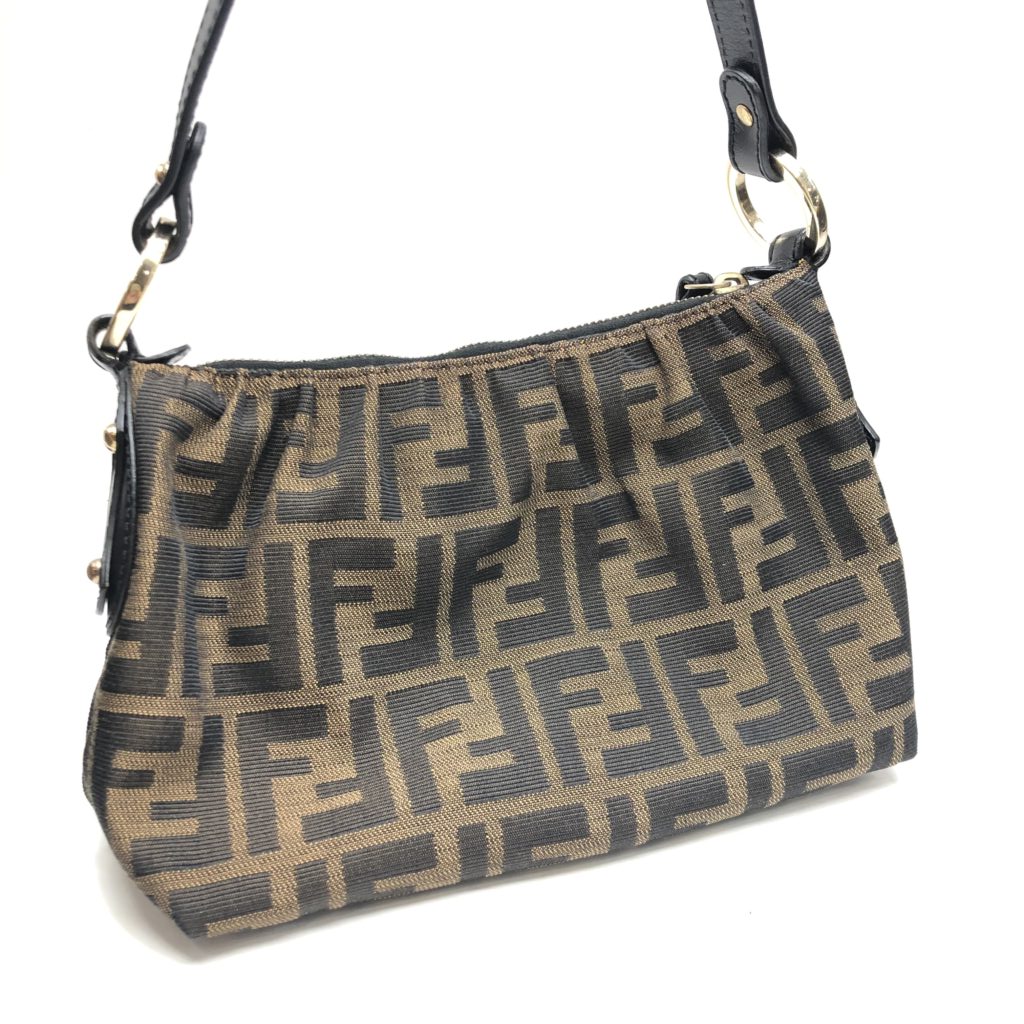 FENDI フェンディ ズッカ柄ポーチの買取実績 | 買取専門店さすがや