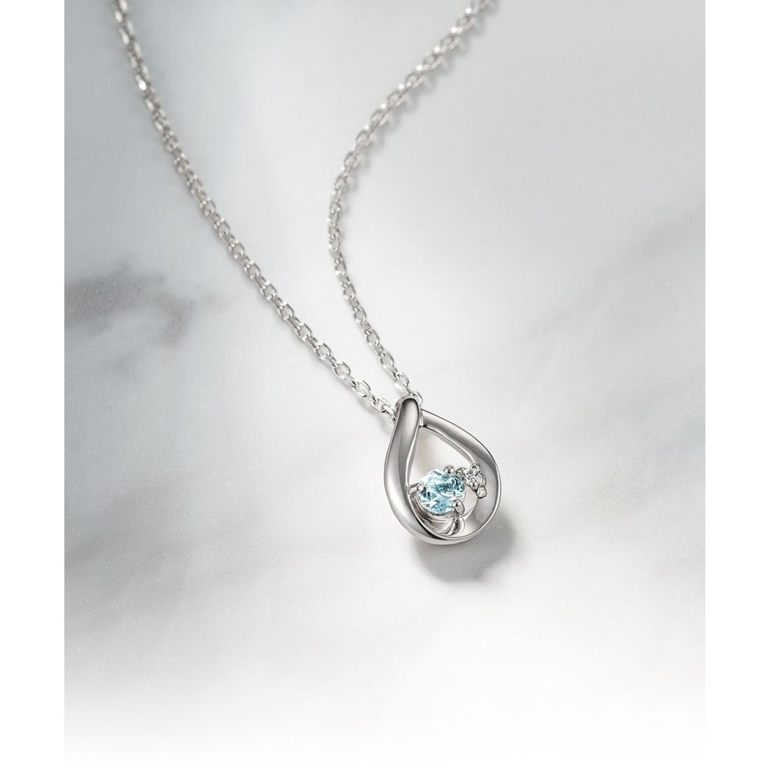 ヨンドシー 4℃ 4℃エターナルシルバー ダイヤモンド アクアマリンしずく