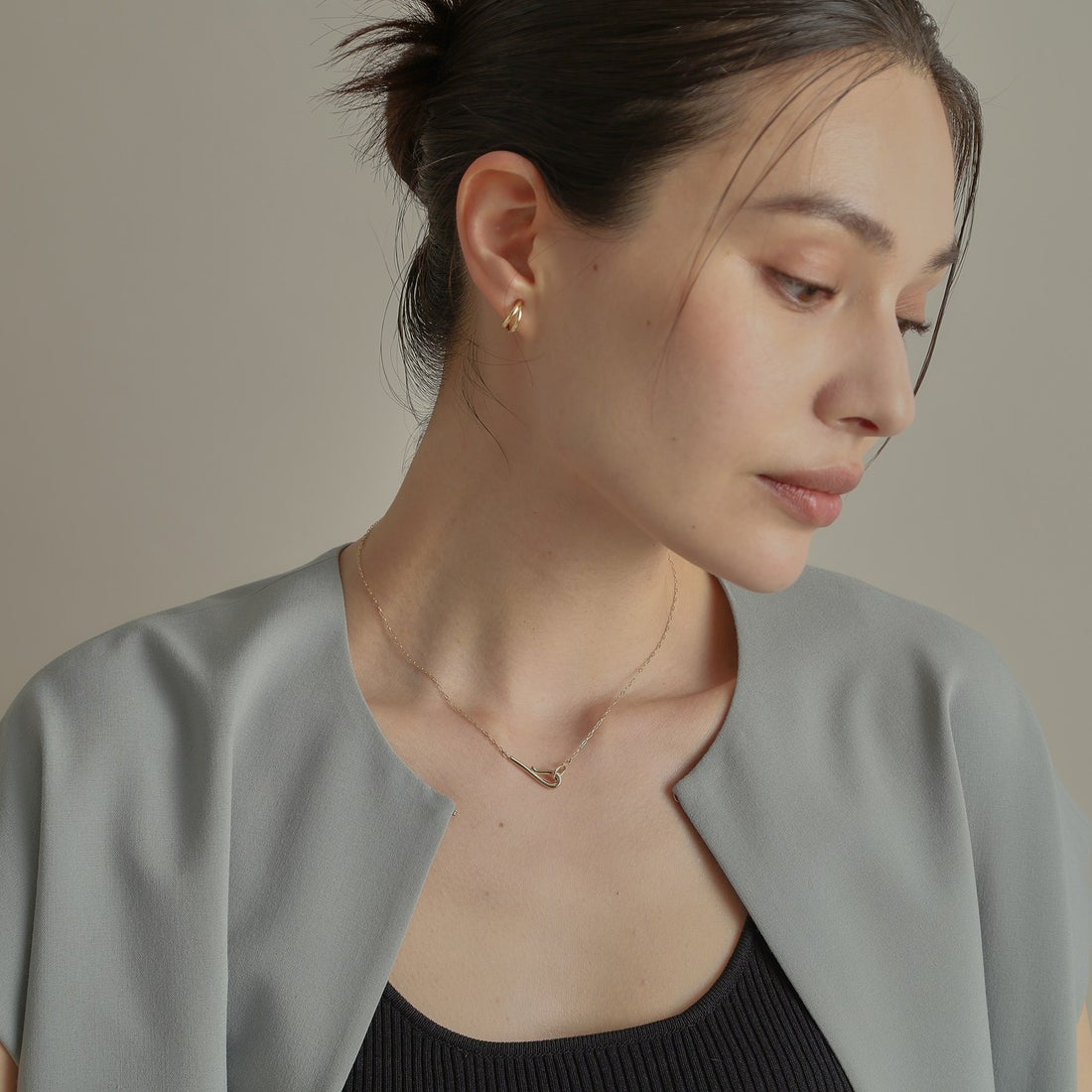 ココシュニック COCOSHNIK K10フックモチーフ ネックレス （イエロー