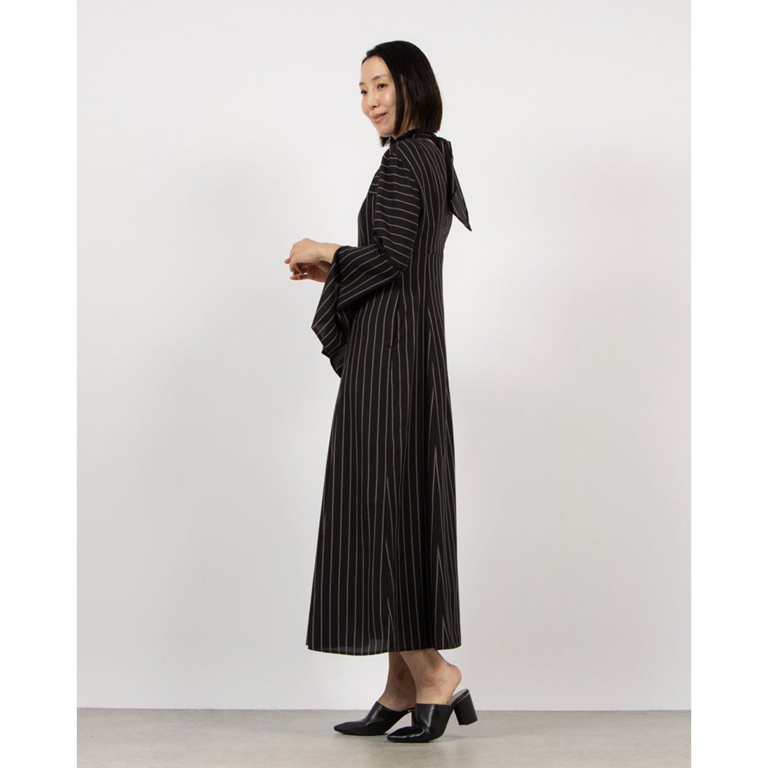 クラネ CLANE STRIPE TIE ARRANGE FLARE ONEPIECE （NAVY