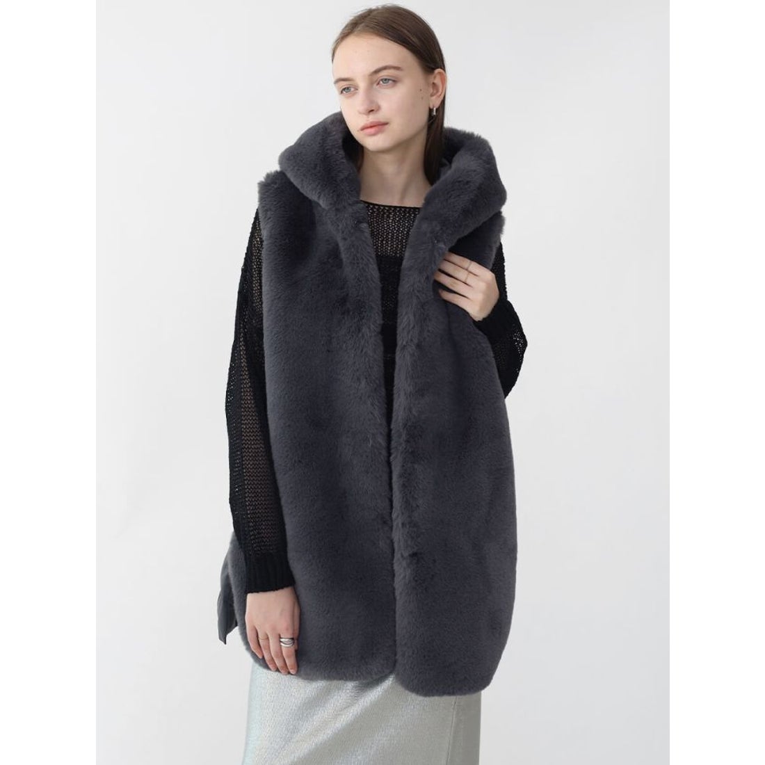 アーガ Aga THAIGREEN エコファーベスト （チャコールグレー