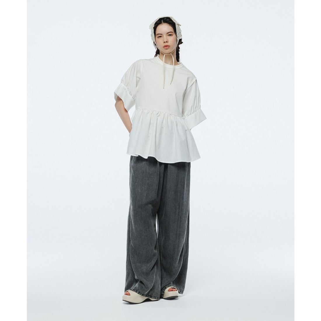 アダム エ ロペ ADAM ET ROPE' ライトデニムイージーパンツ （サックス