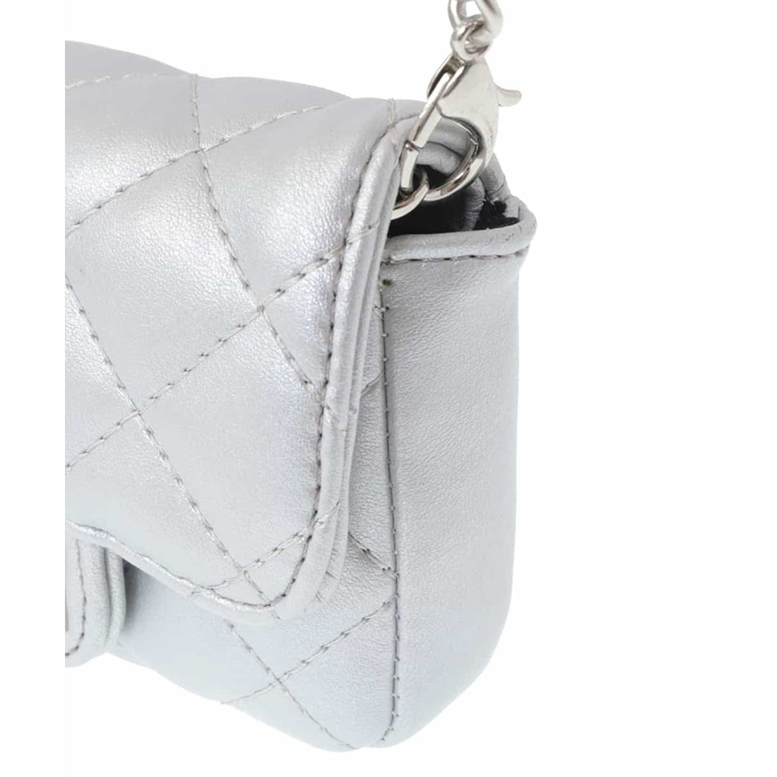 アー・ヴェ・ヴェ a.v.v チェーンショルダーキルトミニバッグ