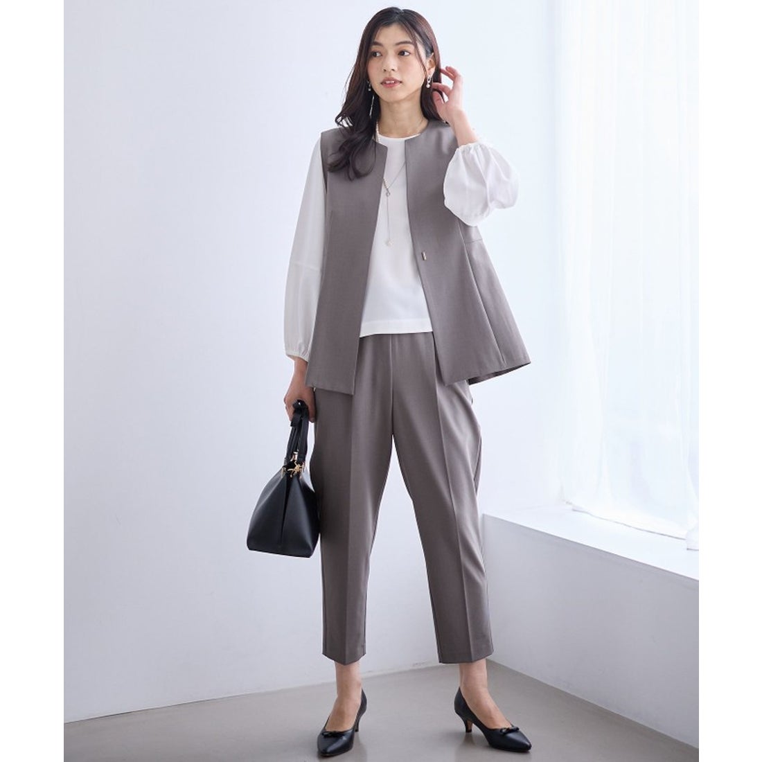 うに様】エニシス ジャケット&テーパードパンツセットアップ グレー
