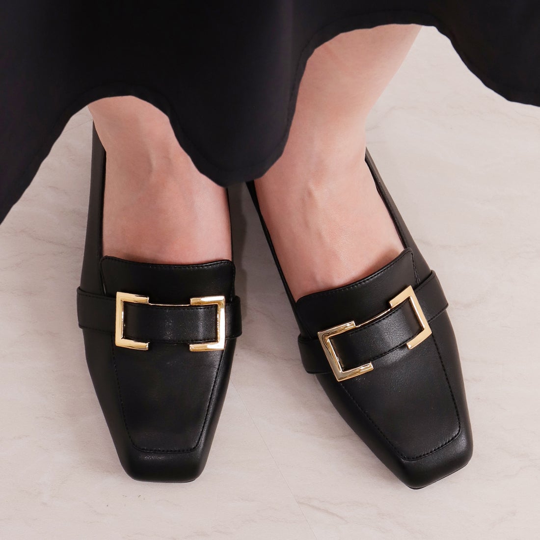 アルテミス バイ ダイアナ artemis by DIANA バックル付きヒール