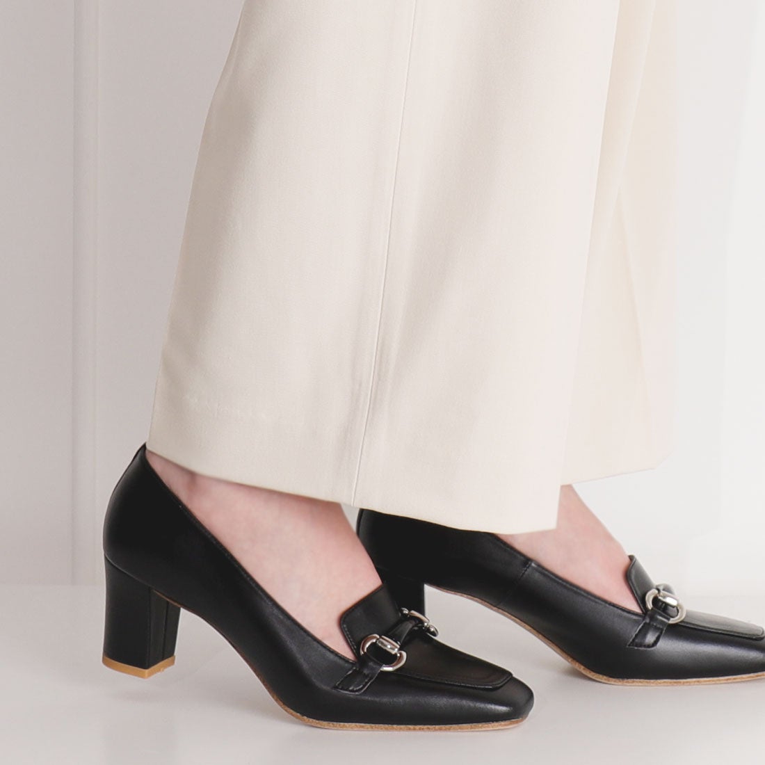 アルテミス バイ ダイアナ artemis by DIANA ビットヒールローファー