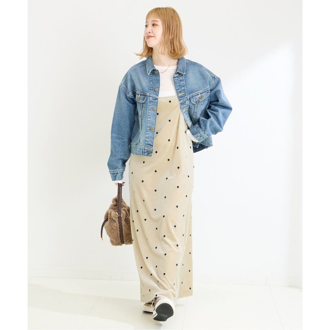 ベーセーストック B.C STOCK ベロアフラワー刺繍ワンピース （ベージュ