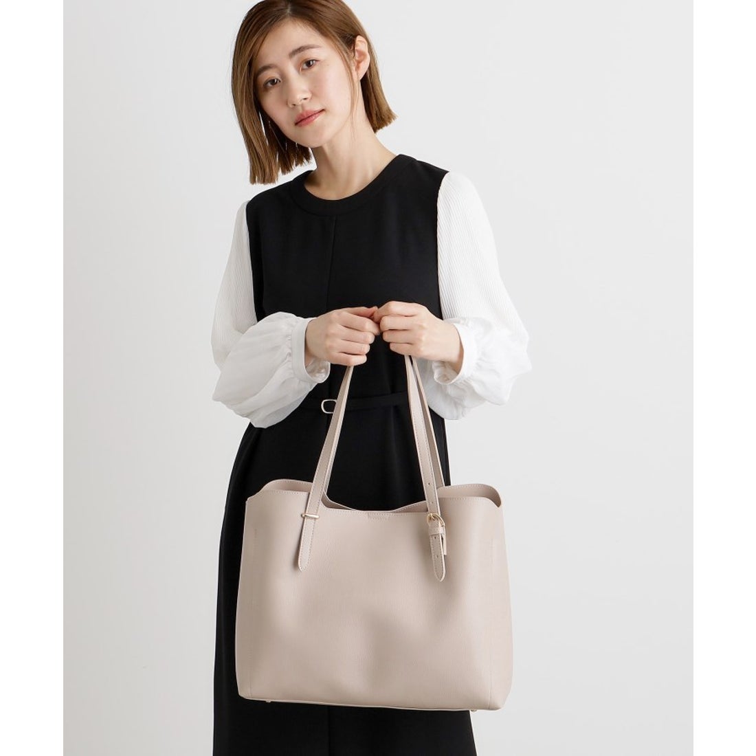 グローブ grove 【人間工学・軽量】バックル多ポケA4トート （ブラック