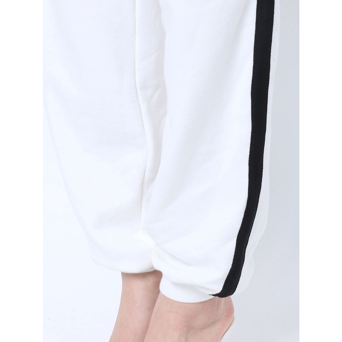 ジェイダ GYDA サイドラインベアロンパース （オフホワイト