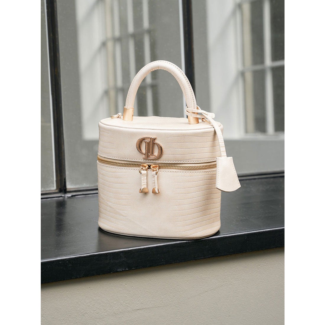 ダーリッチ Darich Dモチーフバニティバッグ （グレー） -ファッション