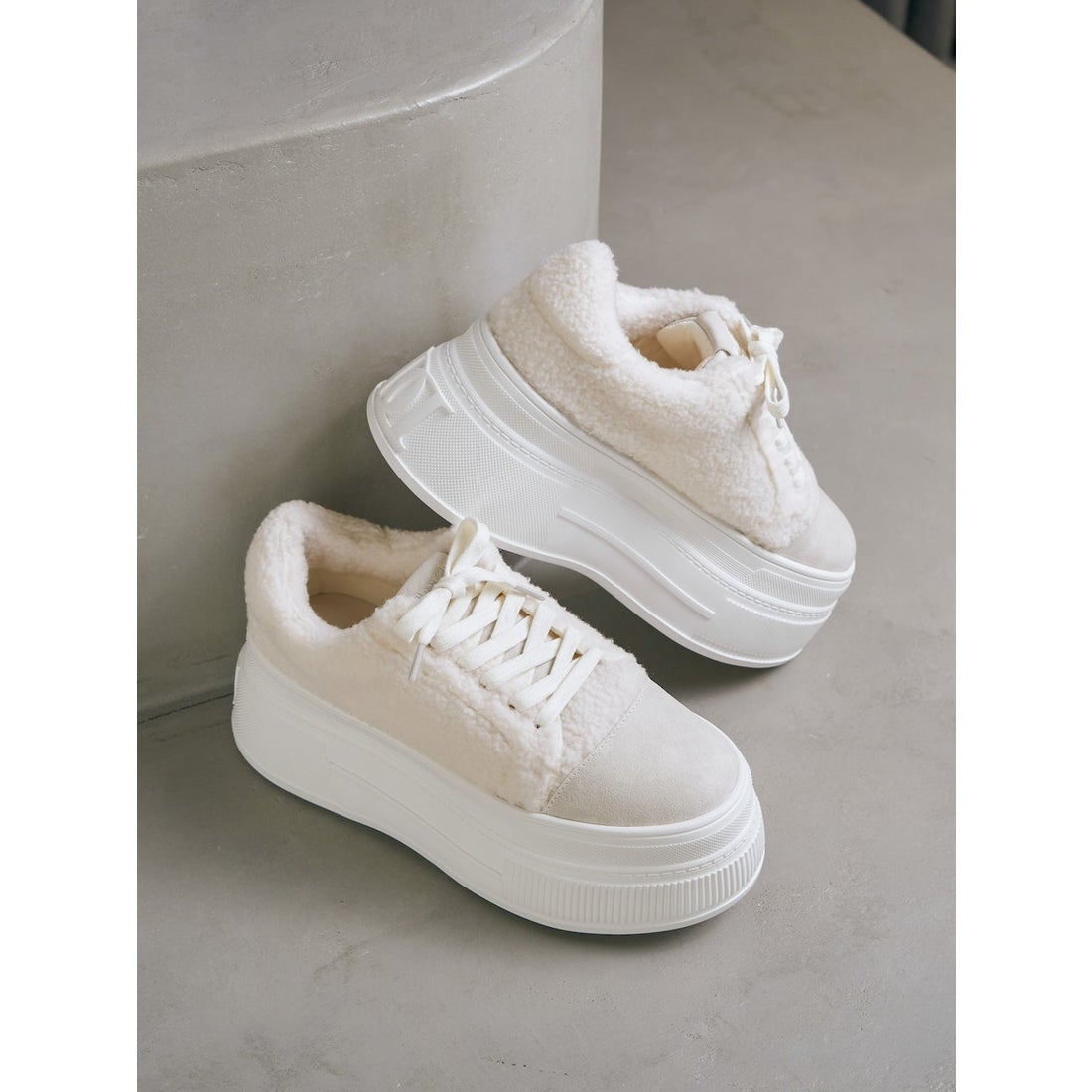 ダーリッチ Darich プラットフォームボアスニーカー （アイボリー