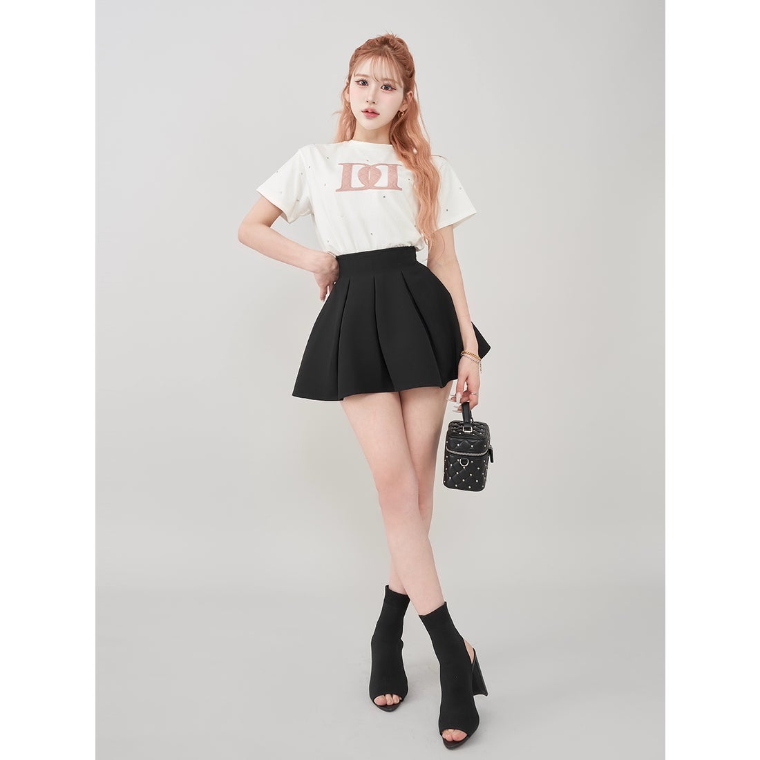 ダーリッチ Darich キルティングアップリケビジューTシャツ （ブラック