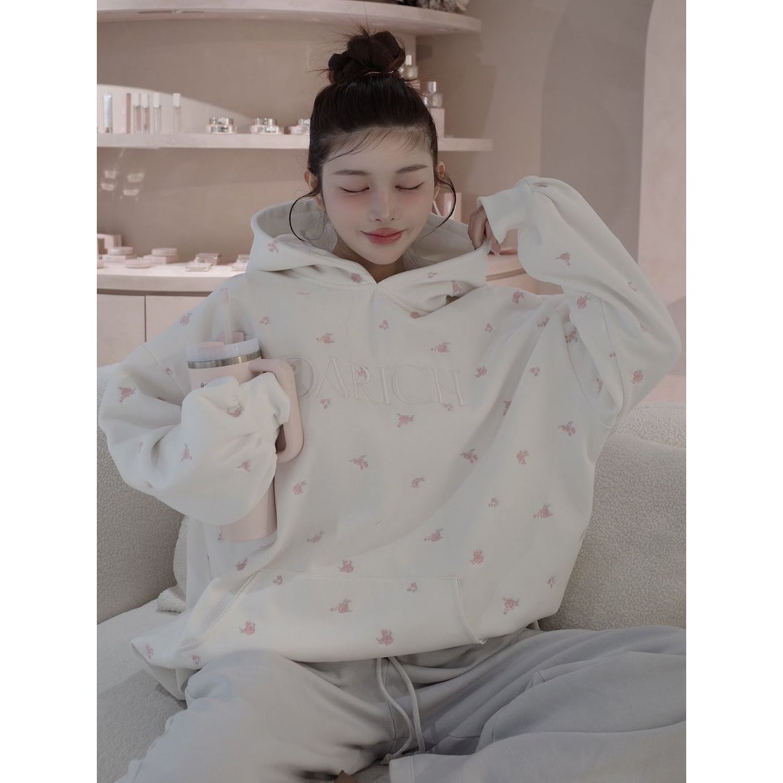 ダーリッチ Darich フラワーエンブロイダリービッグフーディ