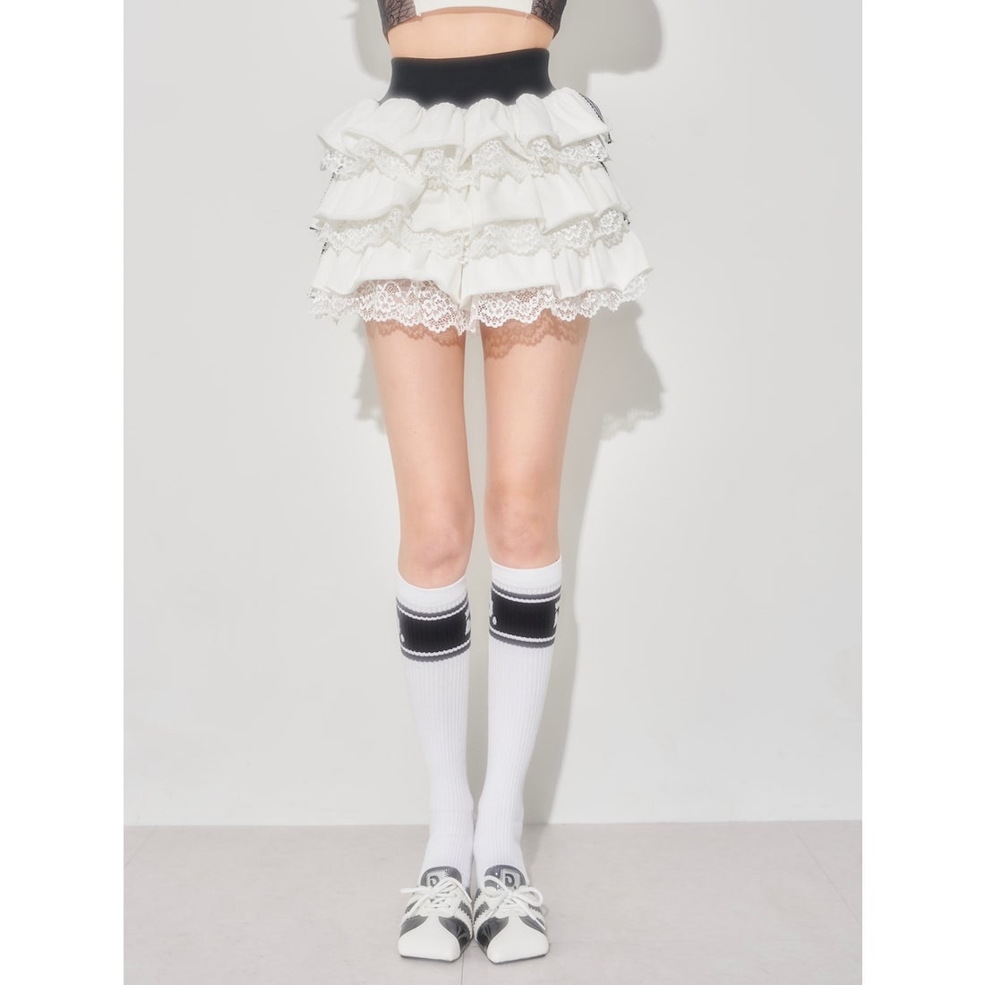 ダーリッチ Darich スポーティラインフリルミニスカート （ホワイト