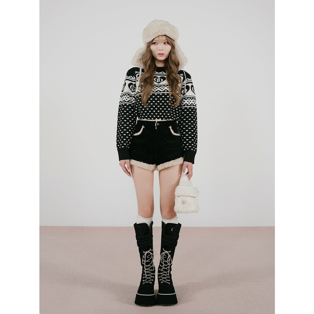 ダーリッチ Darich ポイントボアコーデュロイショートパンツ