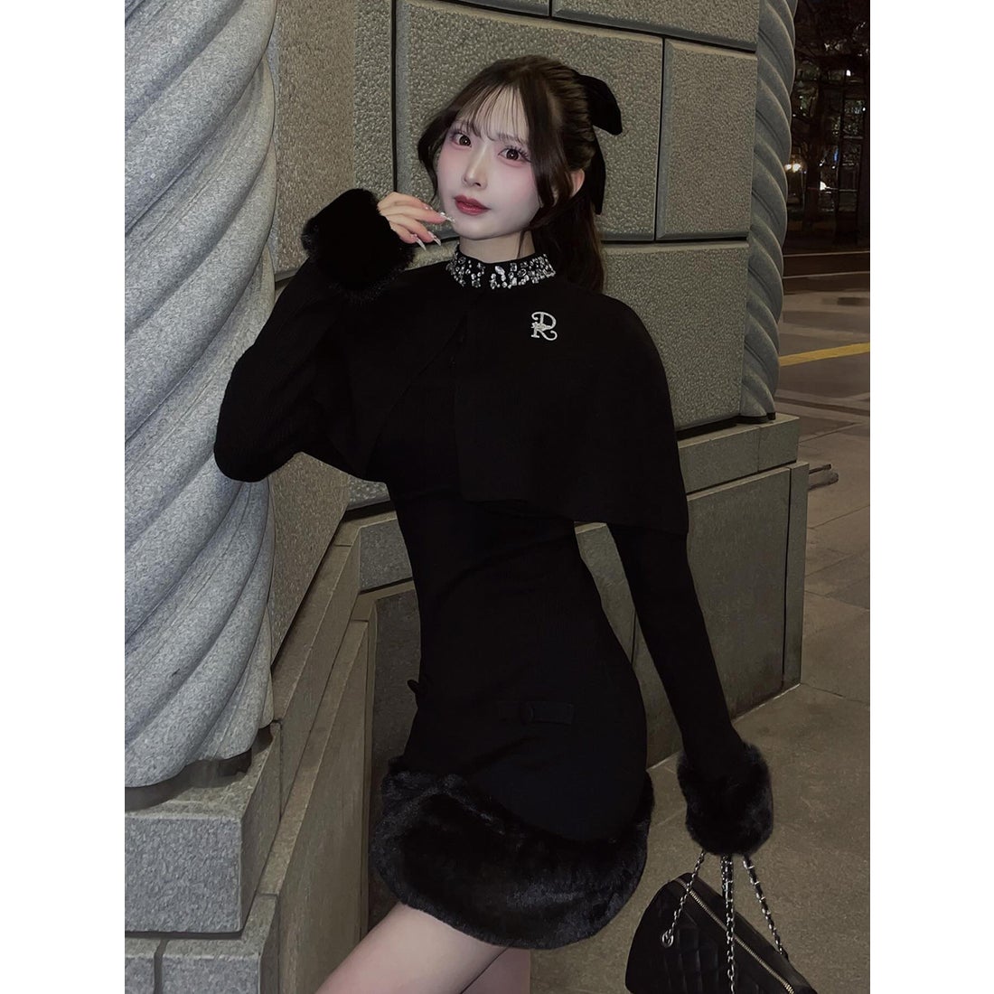 ダーリッチ Darich ビジューケープニットミニワンピース （ブラック