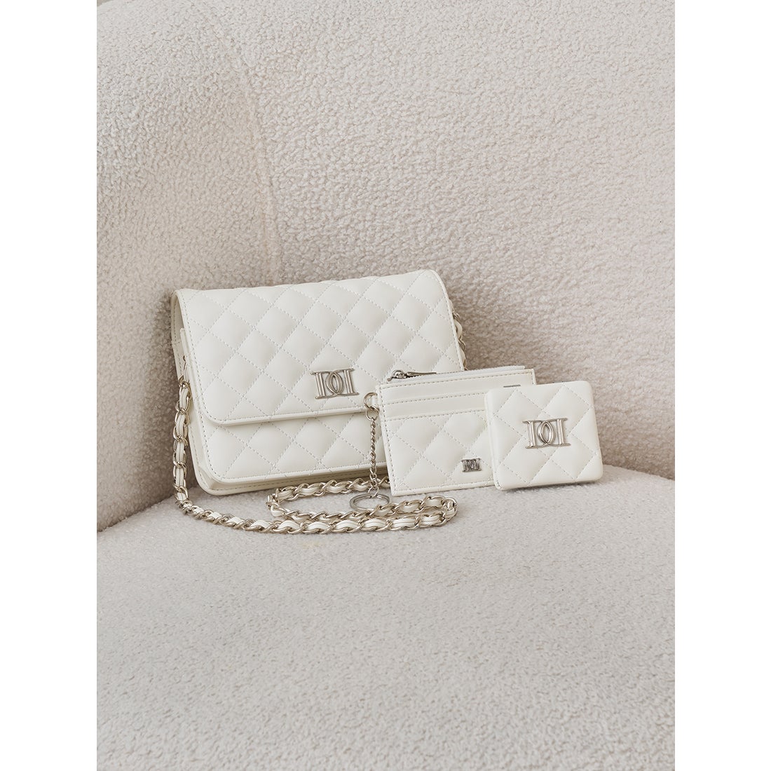 ダーリッチ Darich DDロゴキルティングトラベルセット （ホワイト