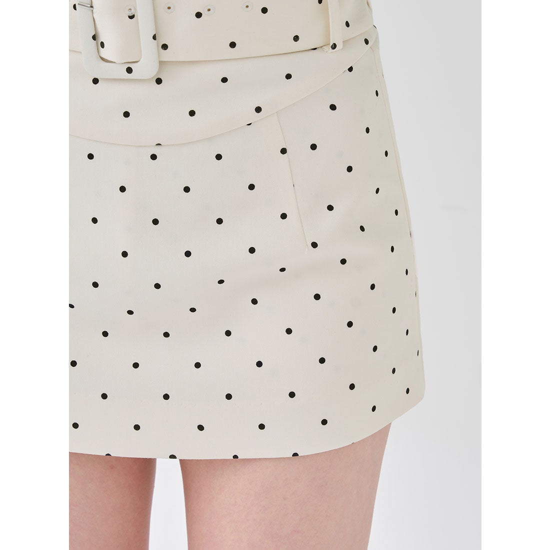 ダーリッチ Darich シェイプラインベルトドットミニスカート （グレー