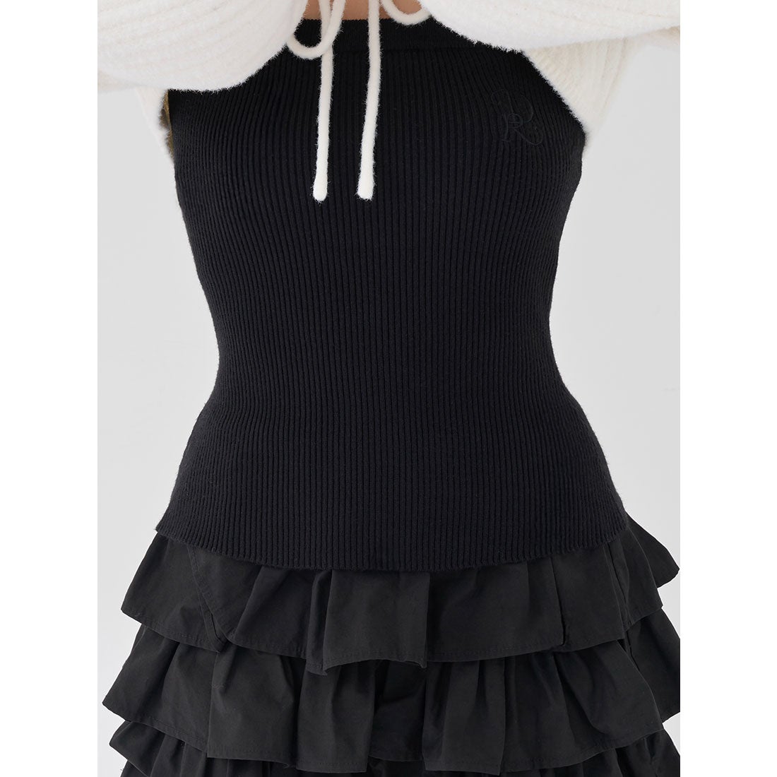 ダーリッチ Darich ティアードフリルミニワンピース （ブラック