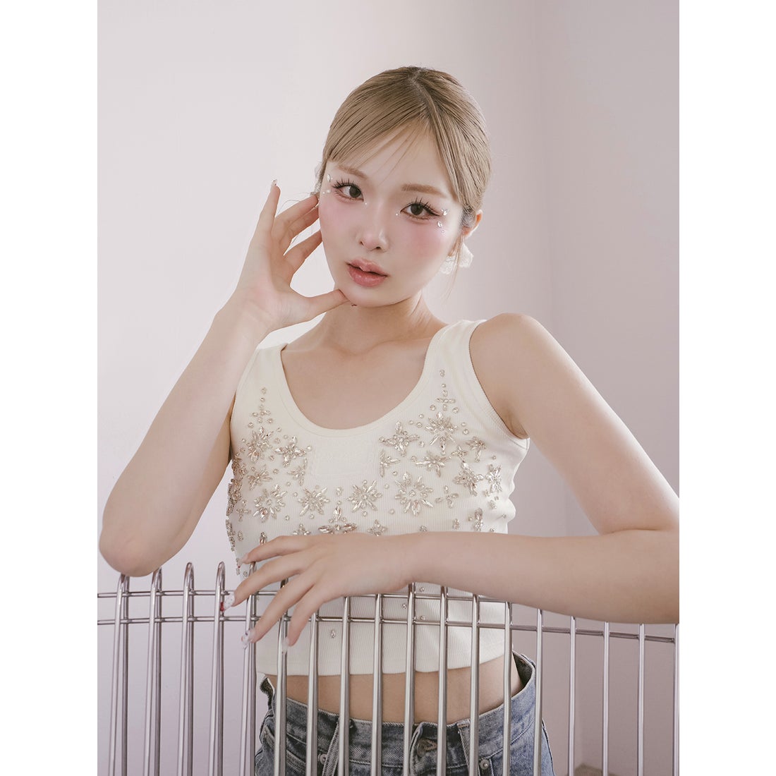 ダーリッチ Darich ジュエリーリブノースリトップス （ホワイト