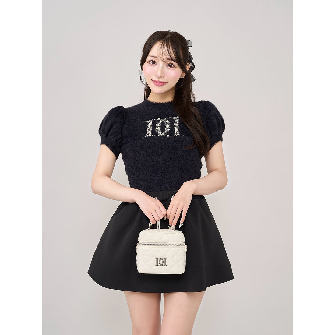 ファンシービーズDDロゴボリュームニットトップス ブラック BLK Darich