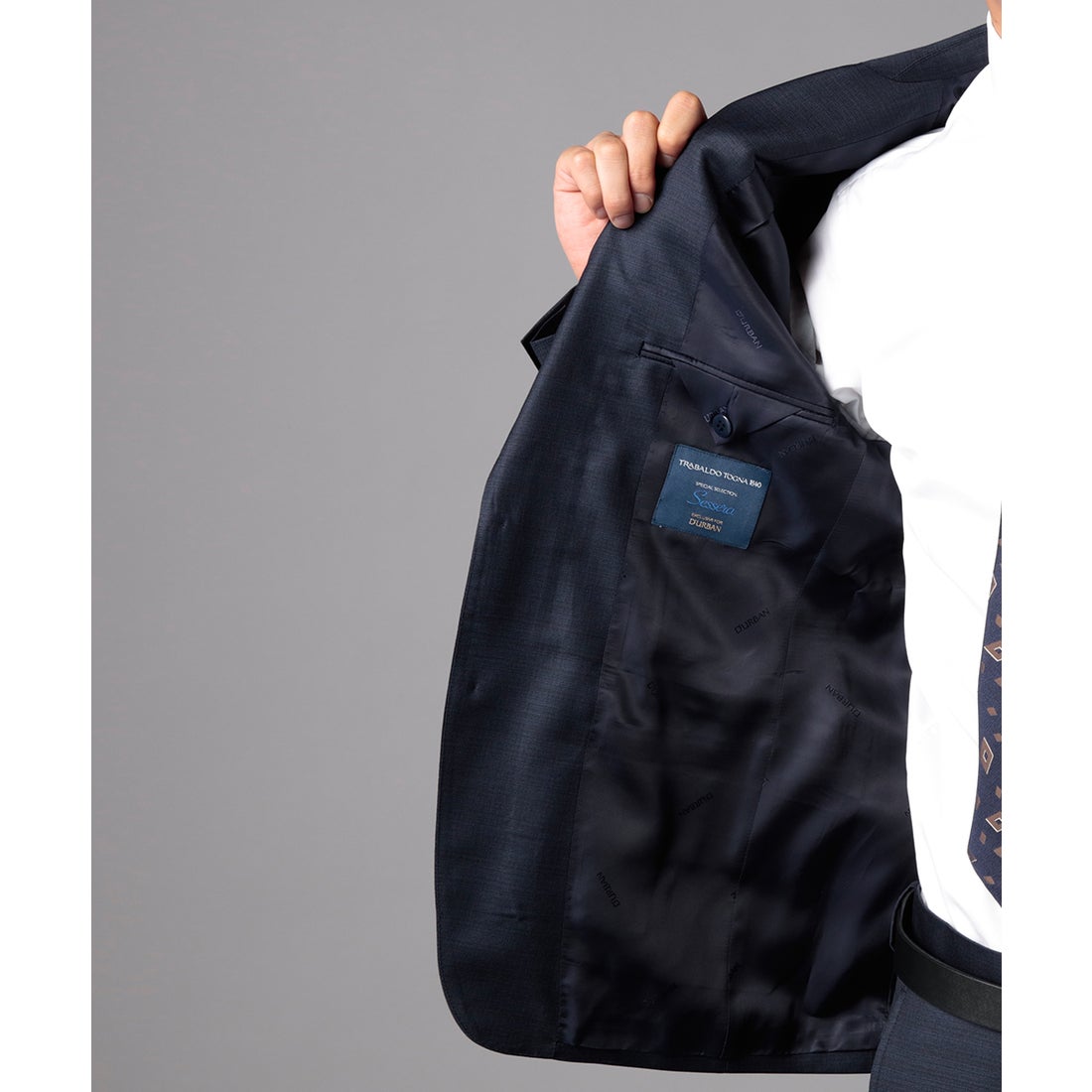 SESSERA ネイビーミックス無地スーツ （ネイビー） -D'URBAN