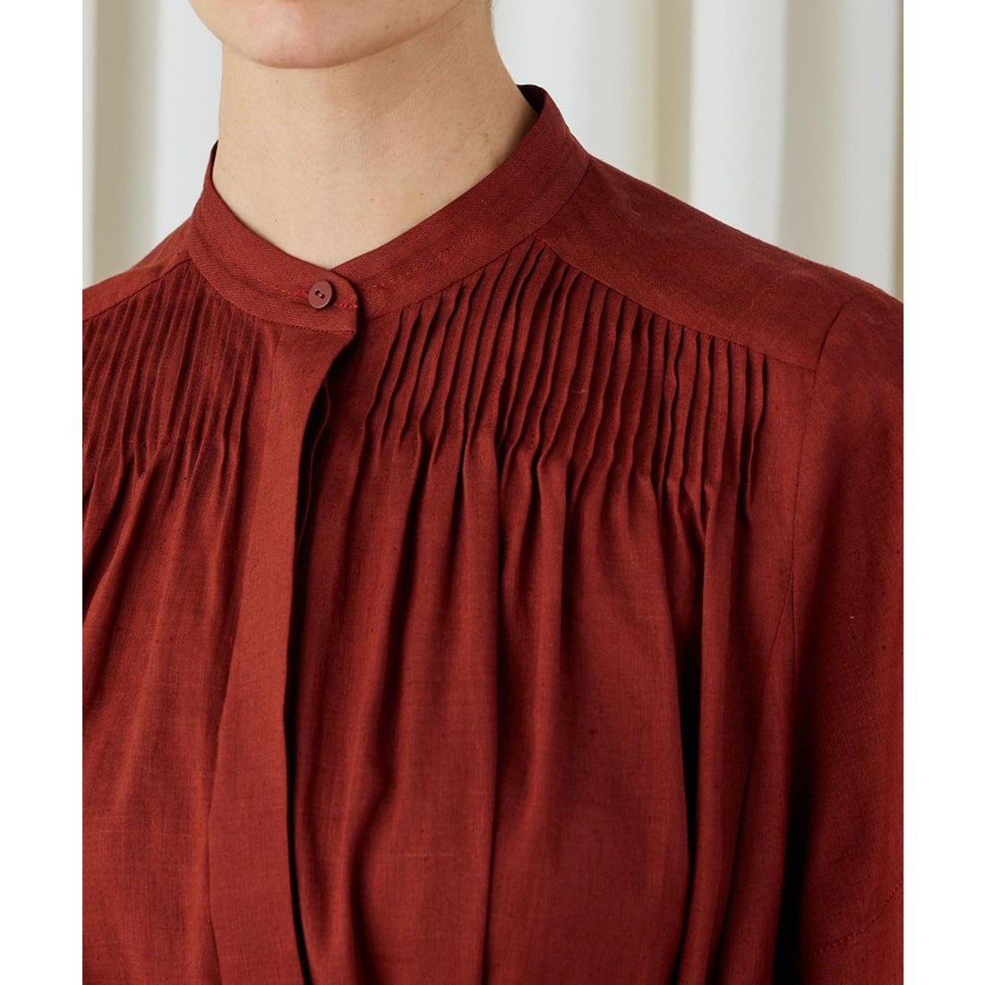 デ・プレ DES PRÉS レーヨンシルククロス アシンメトリーヘムブラウス