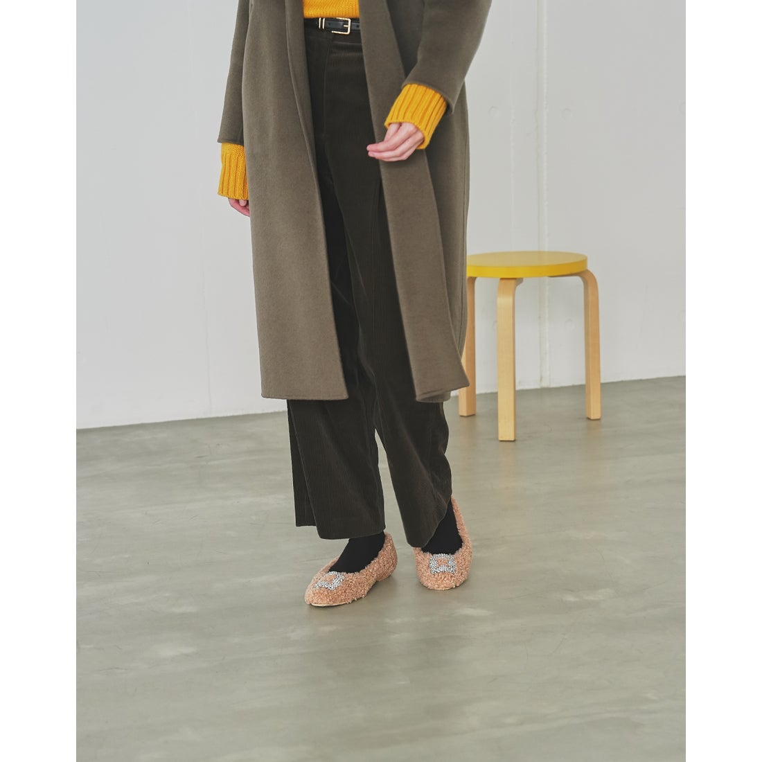 ボア ビジュー パンプス （ベージュ ボア） -Emma Francis / エマ