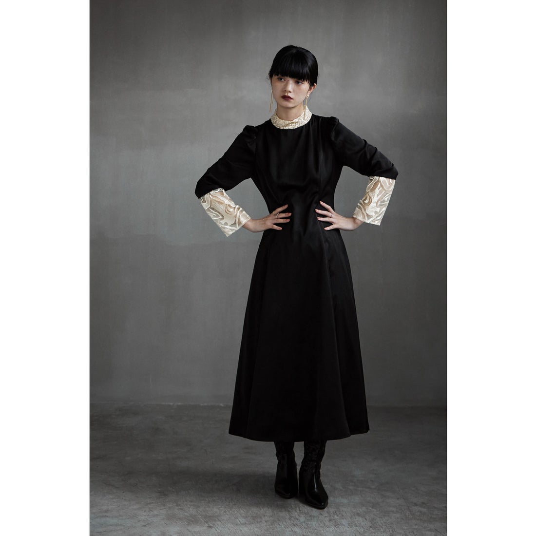 エトル etoll. バック刺繍フレアドレス （ブラック） - ファッション