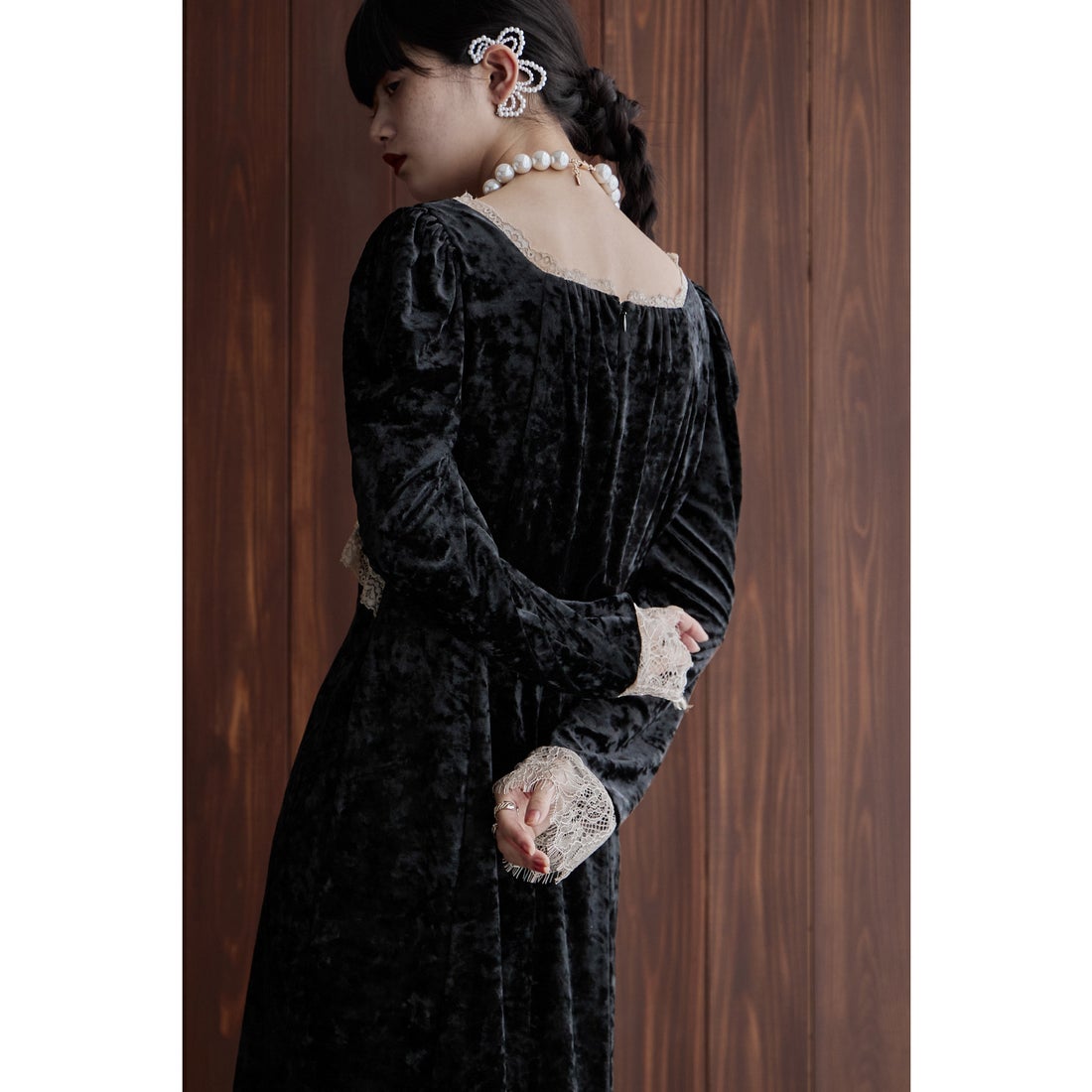 エトル etoll. クラッシュベロアランジェリー風ドレス （ブラック