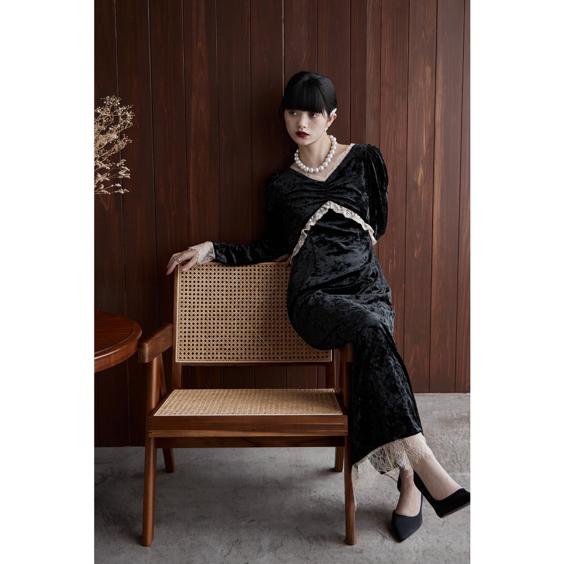 エトル etoll. クラッシュベロアランジェリー風ドレス （ブラック