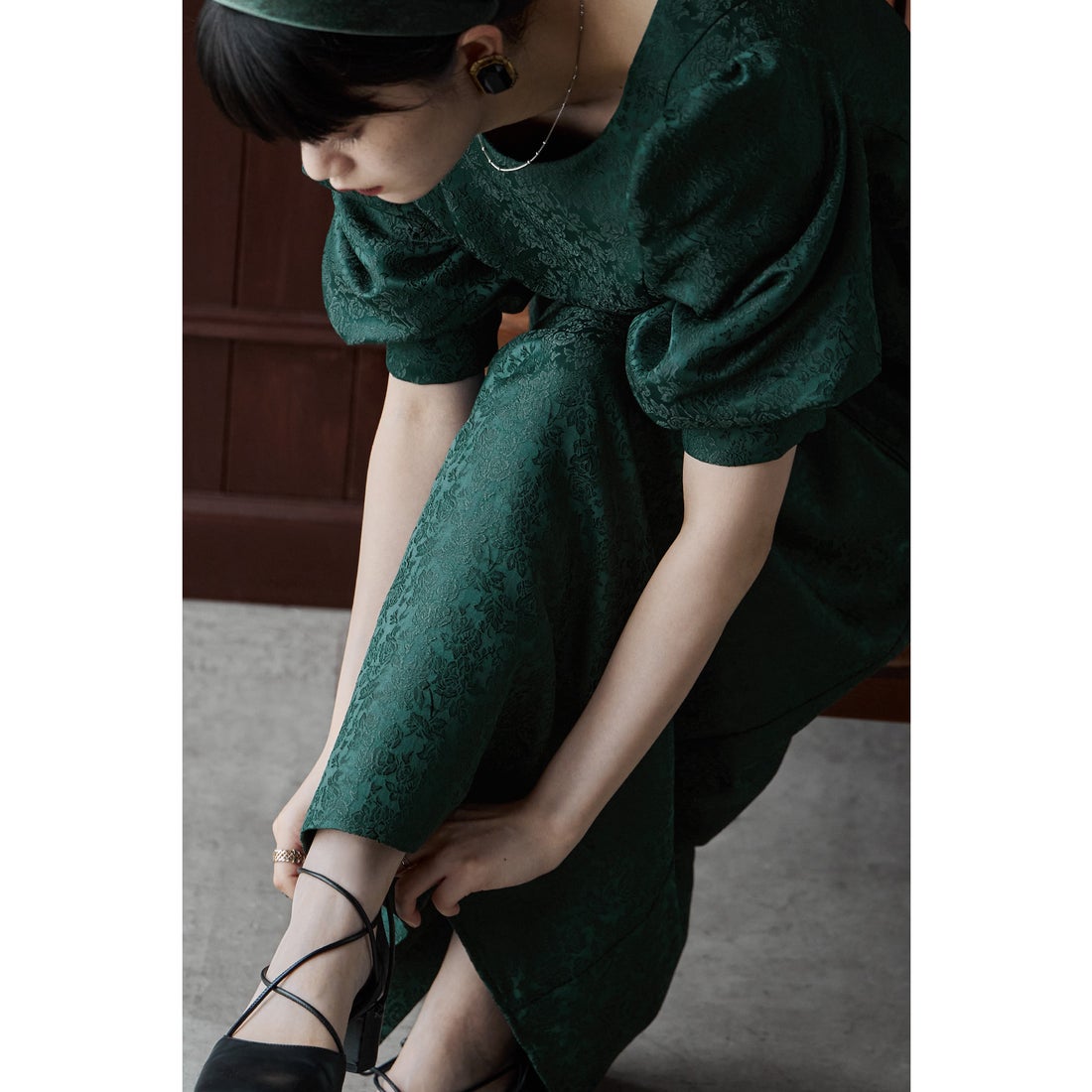 エトル etoll. フラワージャガードセットアップドレスペプラムブラウス