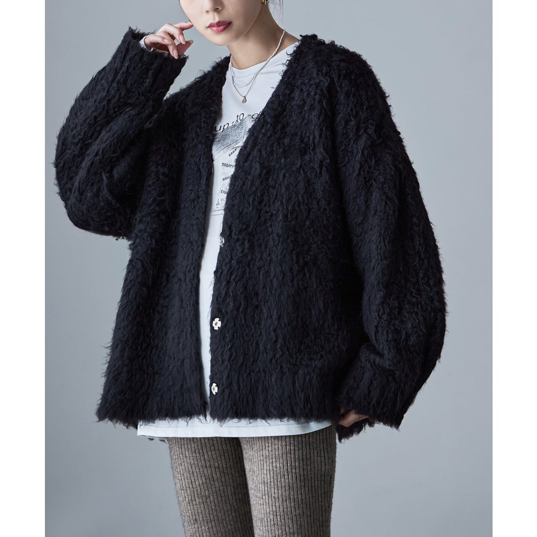 エトル etoll. シャギーニットVネックカーディガン （ブラック） -靴