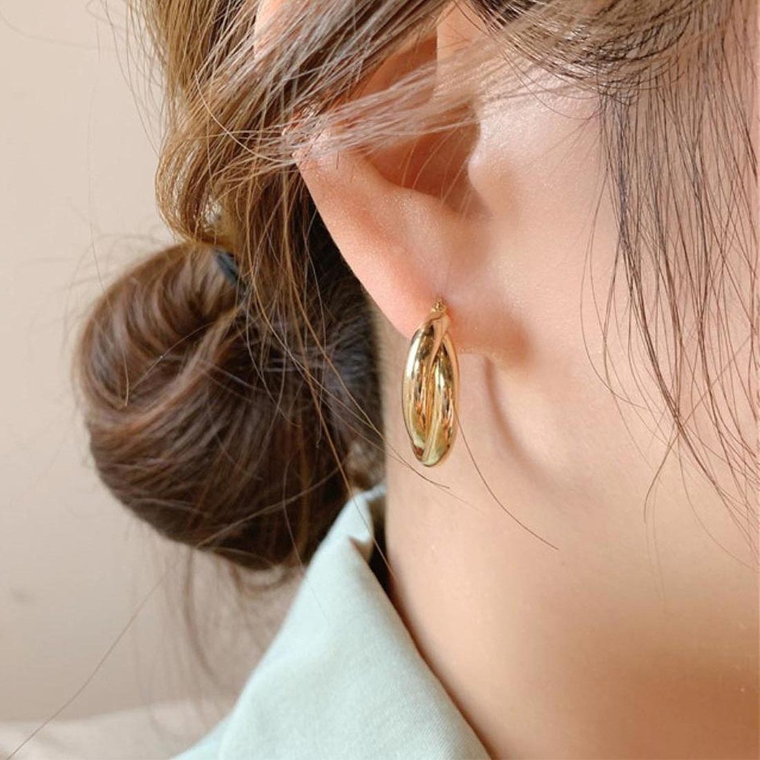 フォースメント Forcement ツイストデザインフープピアス （ゴールド