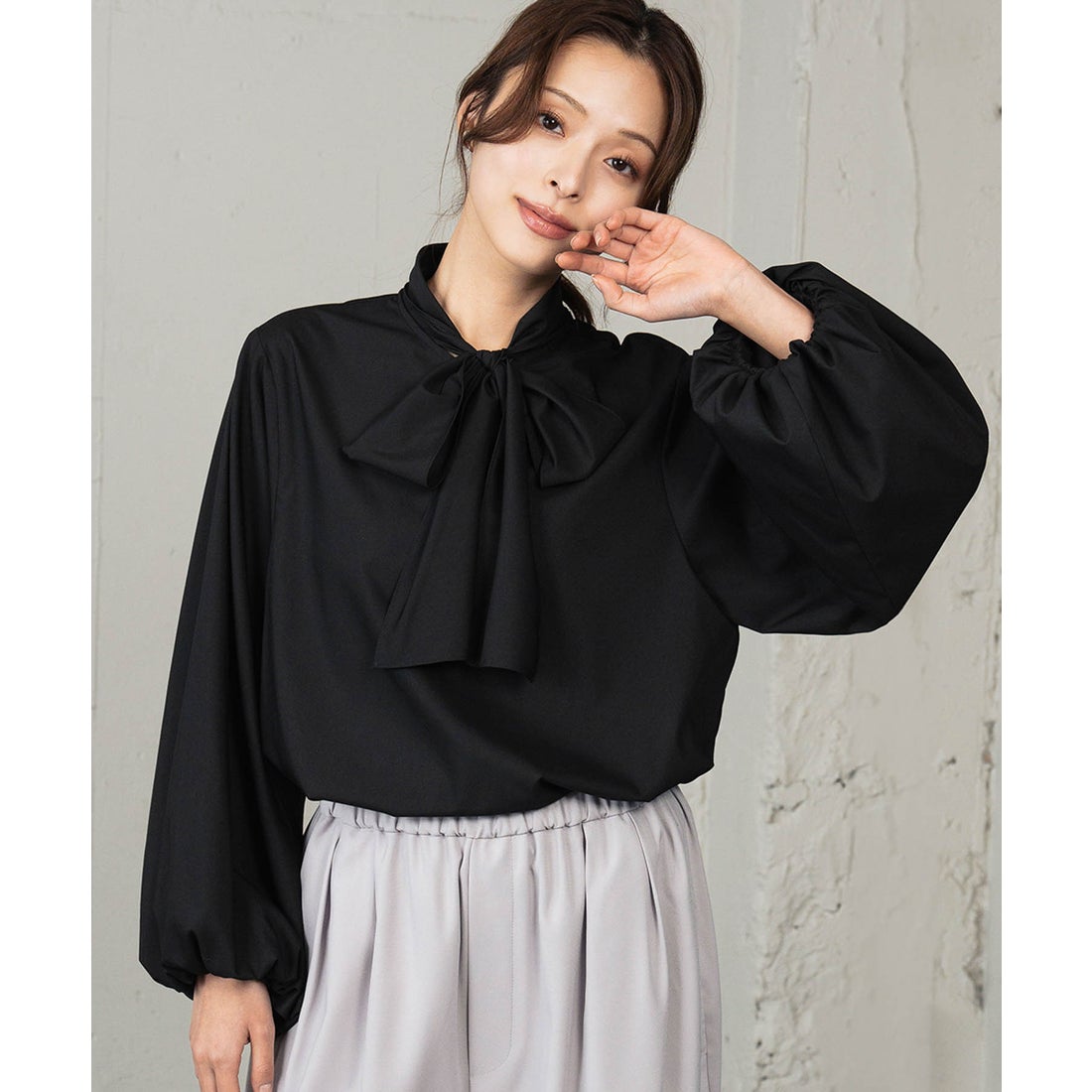 フロリア Flolia 《新色追加》ボウタイ ボリューム袖 ブラウス 長袖