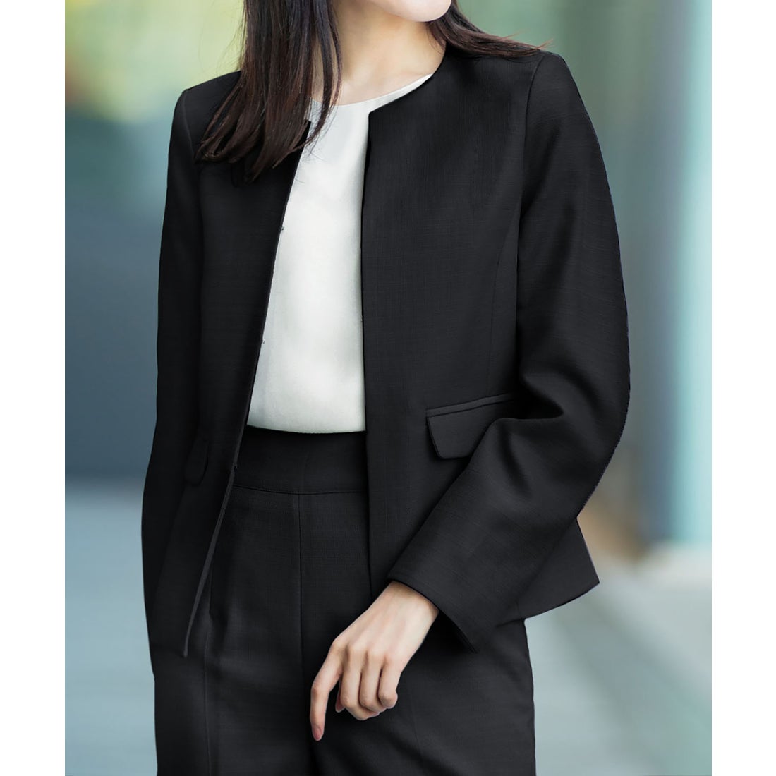 フロリア Flolia 【自宅で洗える】ノーカラージャケット&ストレート