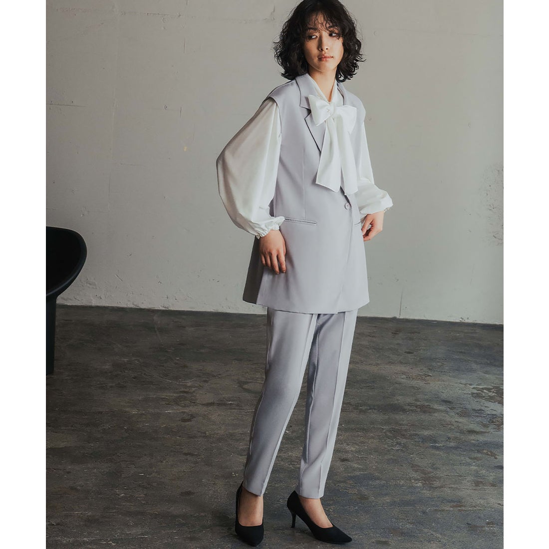 フロリア Flolia ダブルテーラードジレ ワンタックテーパードパンツ