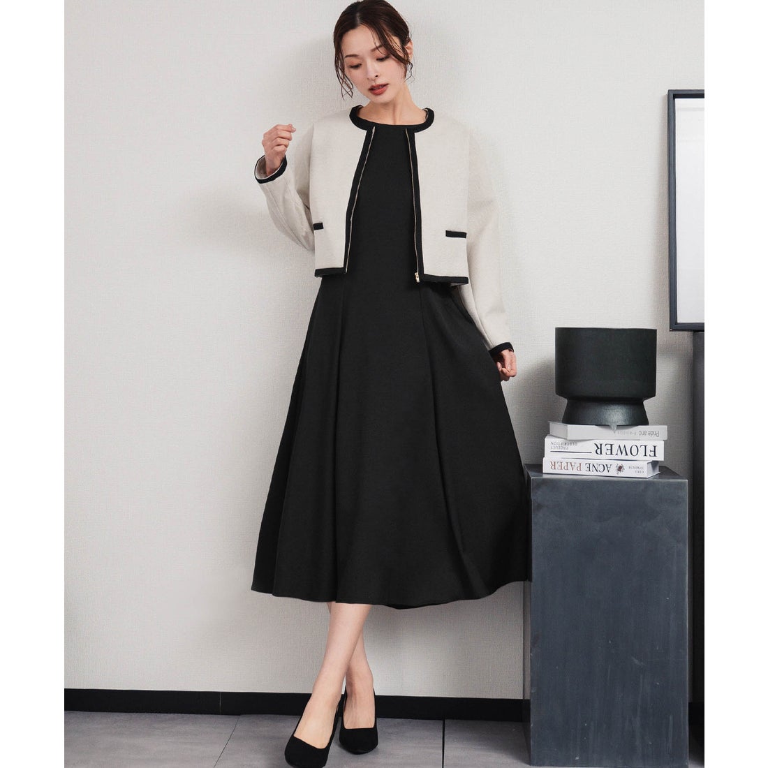 フロリア Flolia バイカラーラインノーカラージャケット フレア