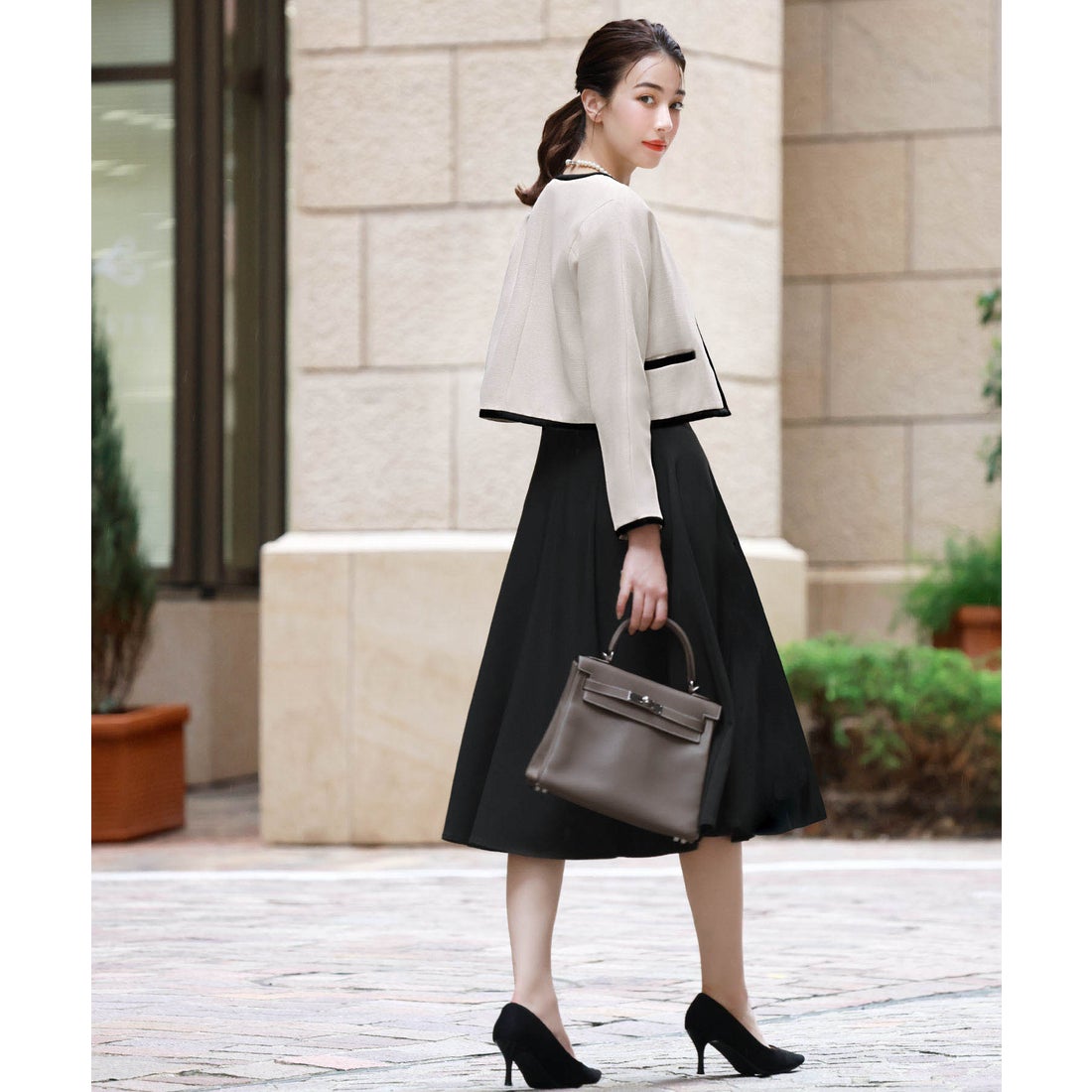 フロリア Flolia バイカラーラインノーカラージャケット フレア