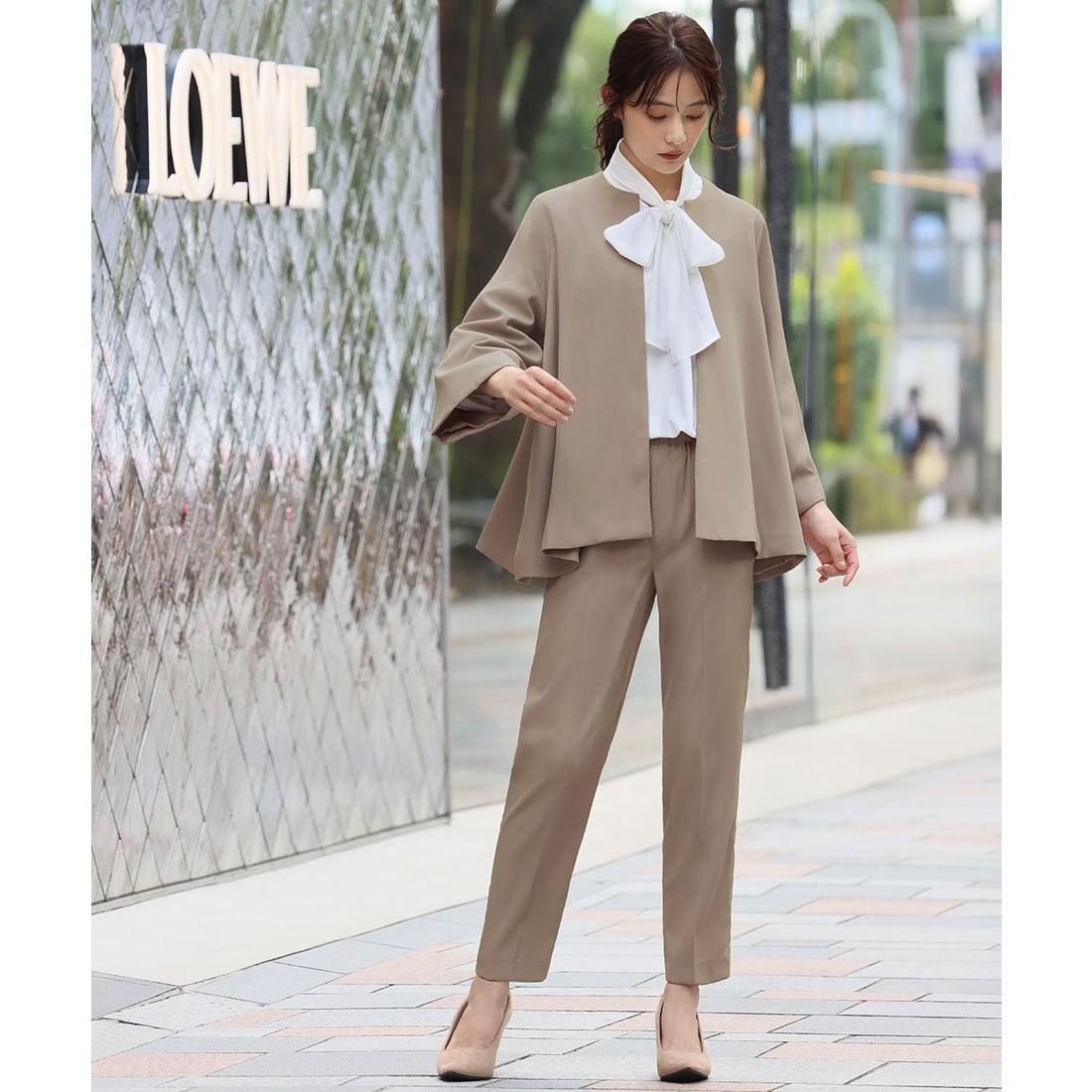 フロリア Flolia 洗える スーツ セットアップ パンツスーツ ノーカラー